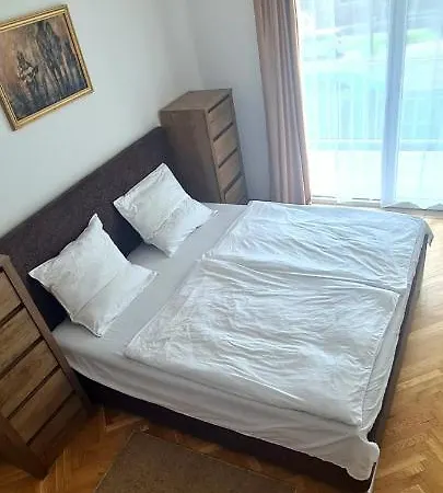 Apartment Cosa-nostra *