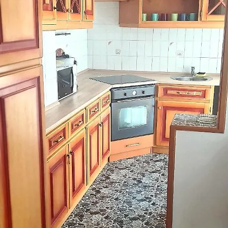 Cosa-nostra Apartment *
